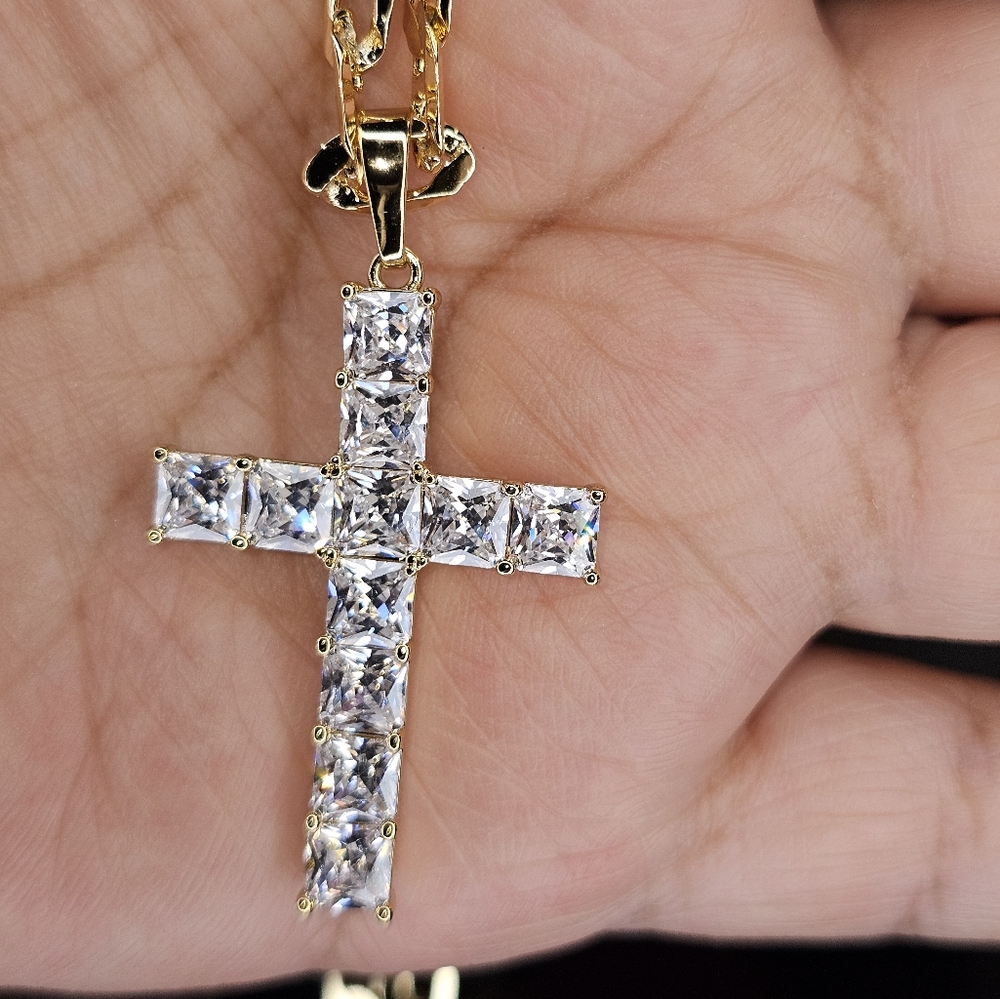 Elegant Gold and Silver Cross Pendant Necklace